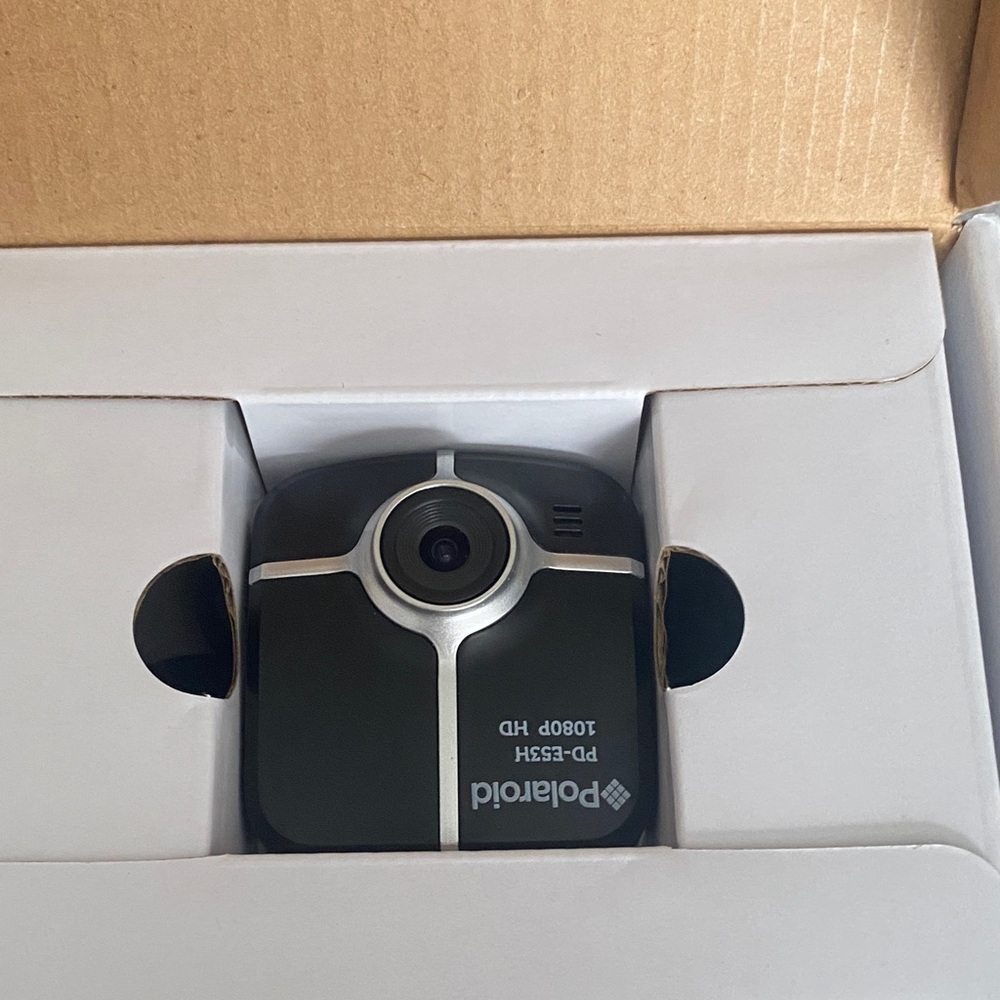 Polaroid Black and Gray 1080P HD Dash Cam - Picture 4 of 5